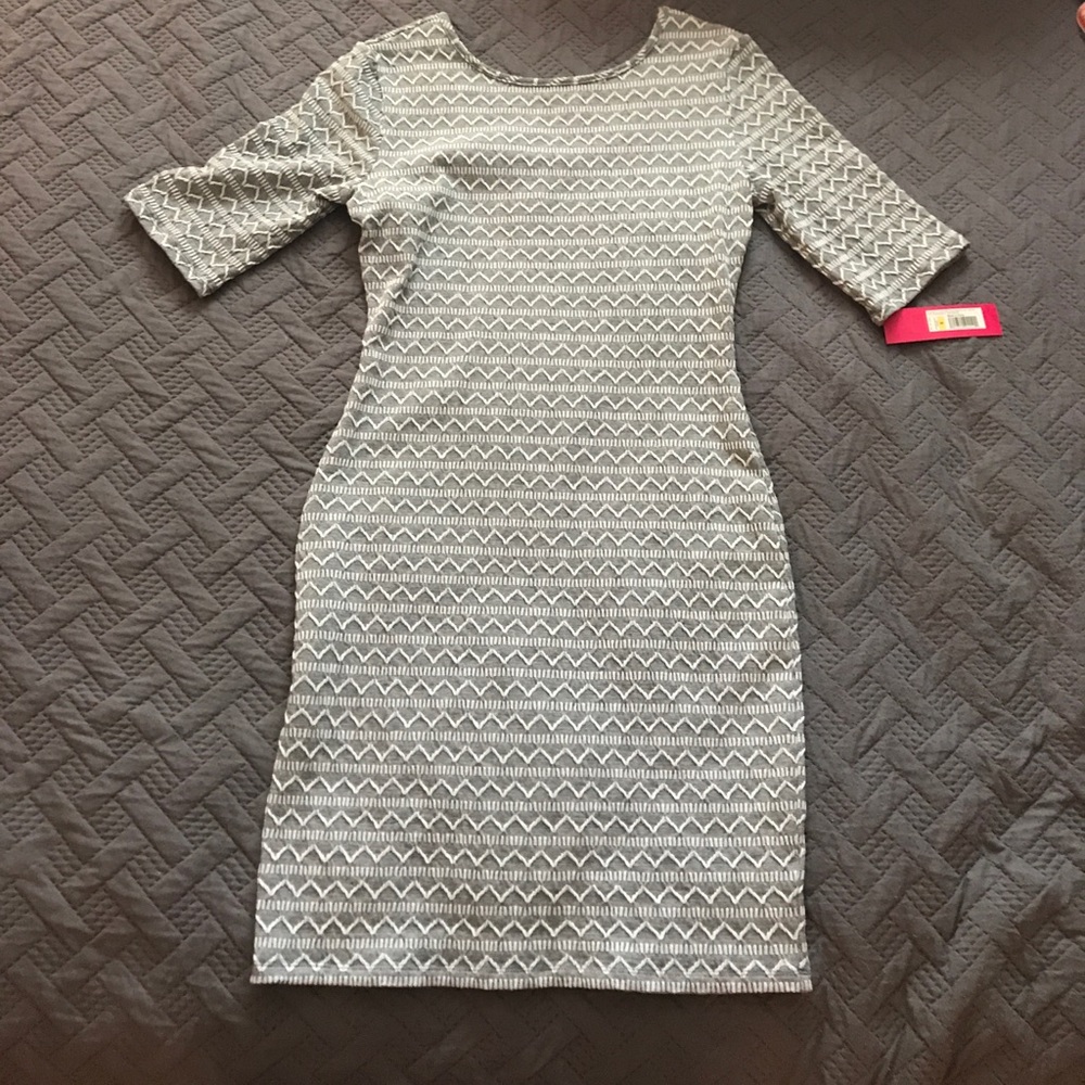 BRAND NEW NEVER WORN shapely dress from Target.